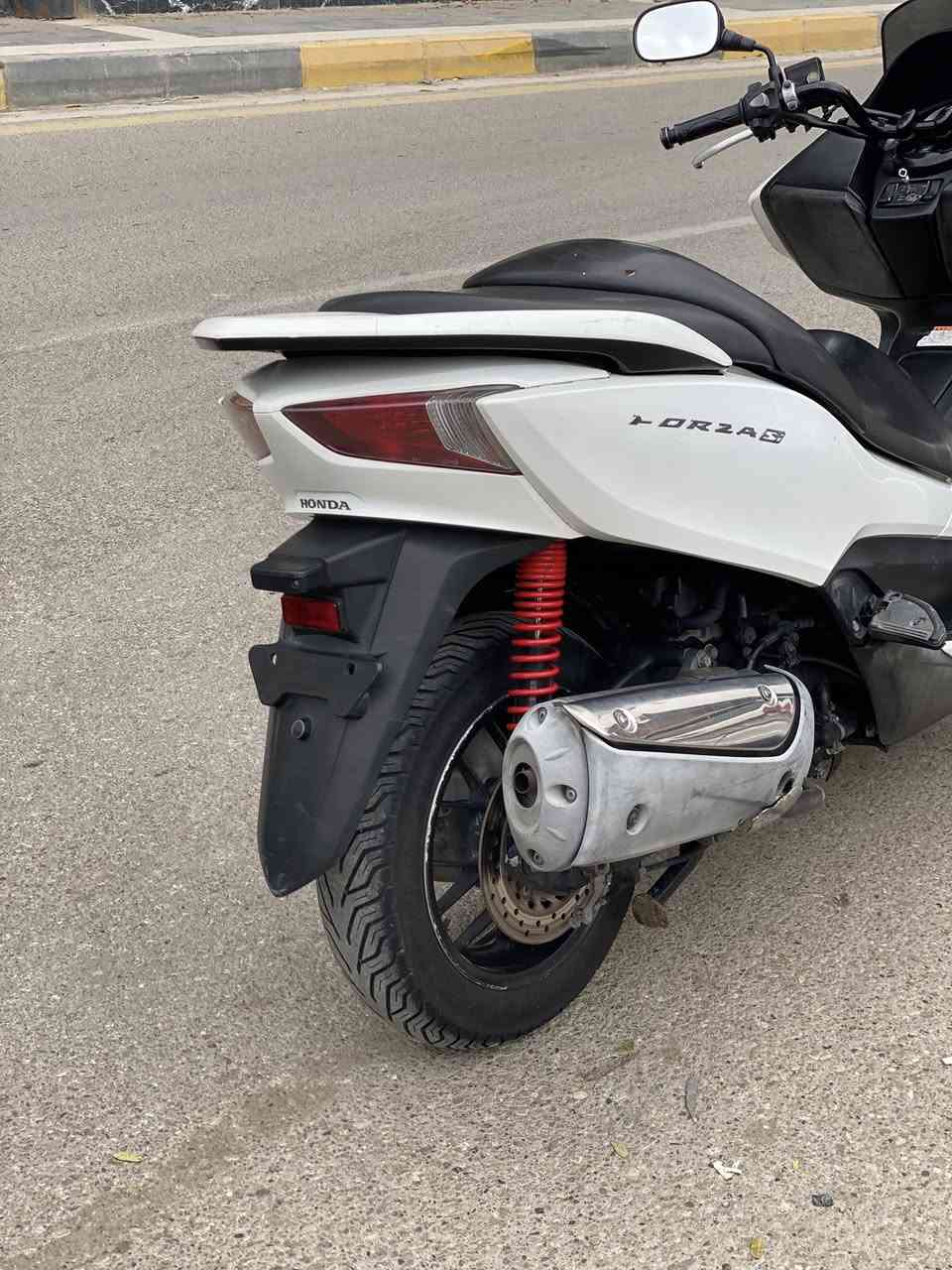 ‏السلام عليكم دراجة فورزا صفر ١٢
مكفوله من كل عيب جديده بمعنى الكلمة على وضع الشركه 

سعر ١٣٥٠ وبيها مجال 

العنوان ديالى بعقوبة 

***********
