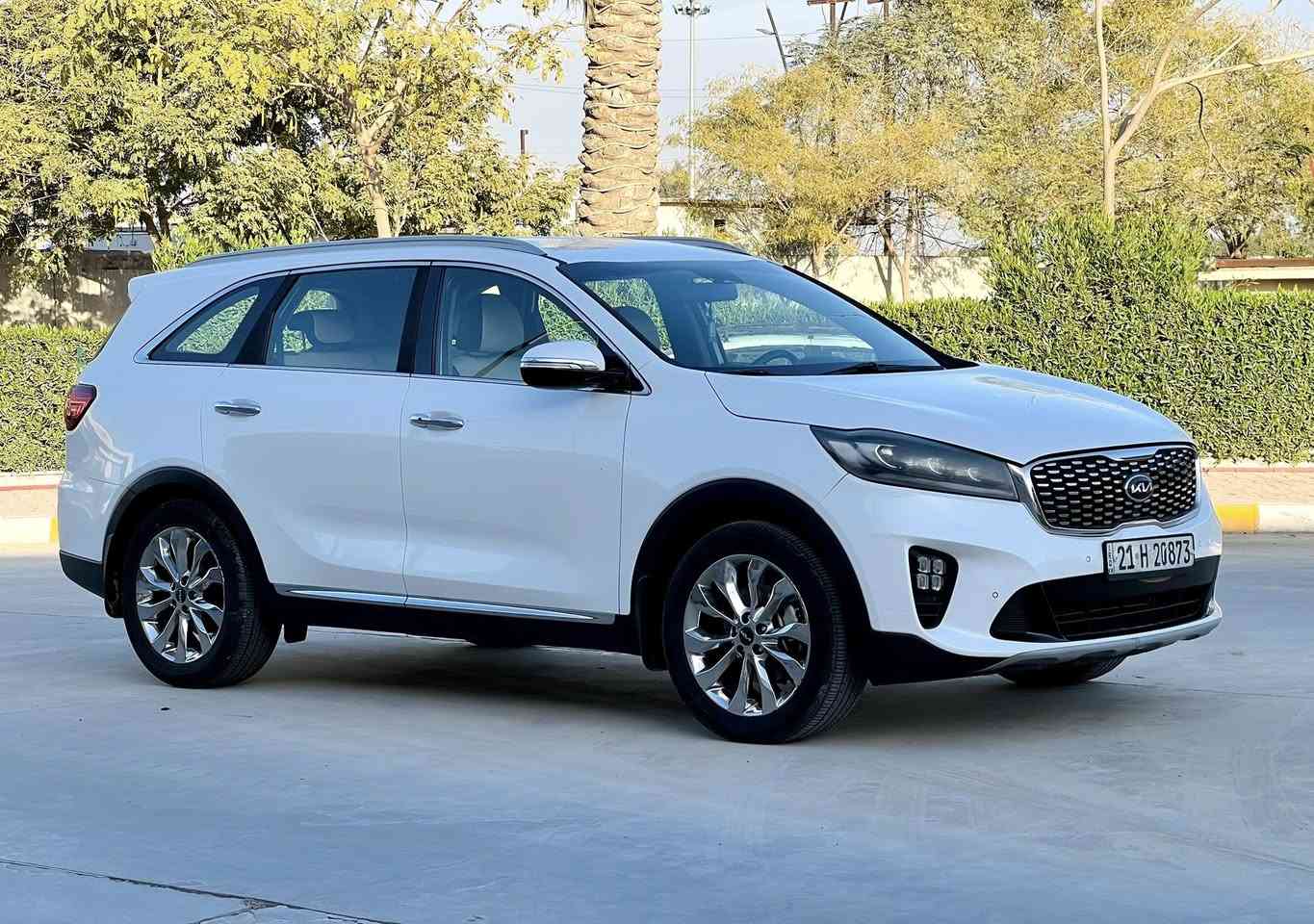 سيارة KIA سورنتو موديل 2019
السلام عليكم
سيارة KIA سورنتو موديل 2019 وارد خليجي
سنوية السيارة بأسمي وكفالة عامة من الصبغ 
فقط بيها بارد بالبونيد مكانين..

مواصفات السيارة ⚙️
• محرك 6 سلندر 
• 7 راكب 
• بصمة
• الكشنات الامامية كهربائية
• بردات خلفية ( بلادي )
• وضعيات قيادة: ECO / NORMAL / SPORT / SMART
• مرايا كهرباء + إشارات بالمرايا
• تحكم بالستيرن + مثبت سرعة
• تبريد 3 قطع 
• جنطة كهربائية شفط
• السيارة ماشية 119 الف

مكان السيارة كركوك 
رقم السيارة السليمانية
سعر السيارة 250 ورقة 

للأستفسار: ***********
