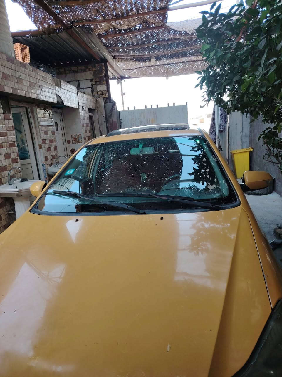 السلام عليكم سياره بوادي موديل 13 بصمه جير عادي مكاني بابل سياره حلوه لينا وغير وتبريد وتبريد ثلج سنويه لغايه 28 السعر 40 بها مجال ***********
