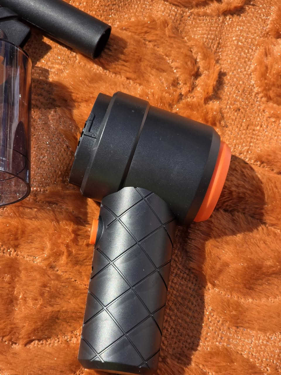 مكنسة شحن للسيارة ، القنفات ، جرار ، ڪنتور، لكلشي تستخدم
تنفع للأماكن الضيقة

سعرها ٨ الاف


**إذا كنت صاحب هذا الإعلان وتريد حذفه لأي سبب، رجاءا أرسل رسالة إلى الدعم الفني**