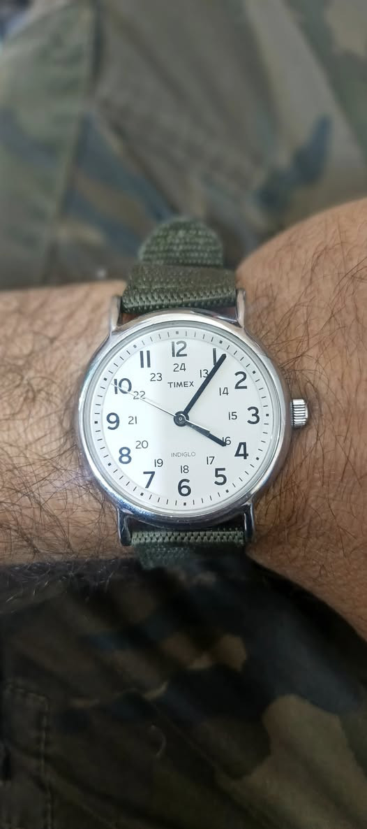 ساعات باله 
عسكري سبورت
كل قطعه بسعر يوجد توصيل


**إذا كنت صاحب هذا الإعلان وتريد حذفه لأي سبب، رجاءا أرسل رسالة إلى الدعم الفني**