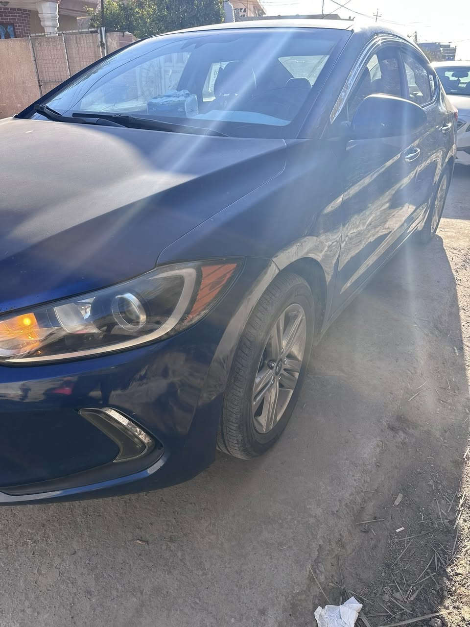 يالله ..النترا موديل 18 امريكي ظرر شبر بين الباب السائق والجامرلوغ الامامي البنيد مرشوش بدون دواخل القطع البيها ضرر محتاجه بوليش  ماشيه 170 km باسمي 
كرباء جيد 
تدفئة تبريد 
تخم تاير
دوشمه 
تحكم ستيرن 
مانع لنزلاق 
سبورت 
بعد اكو مواصفات -ترايك للبصرة خير من الله مابيها اي نقص جديده بترابها للتواصل ***********
السعر 128 مع المجال
