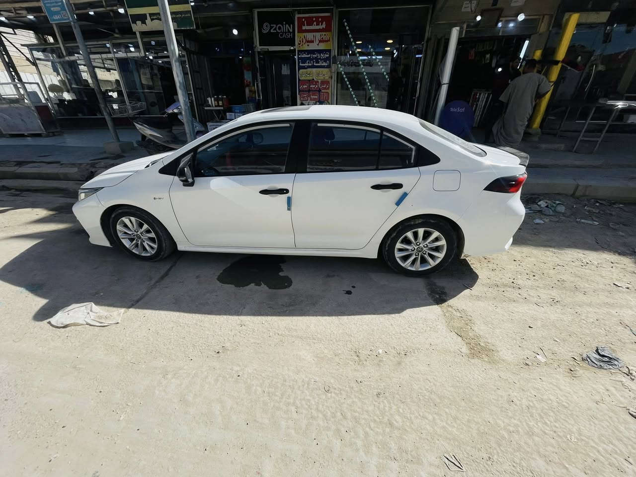 كورلا هايبرد 2024 شكل خليجي سياره مو حره يعني مطلوبه مصرف
ماشية19  الف رقم بغداد بسمي

فول مواصفات 

سياره مثل ما بل صور وحادثه بسيط 

السعر 120 وبيه مجال 

مكاني حله مركز 

***********

‭0772 486 2848‬
