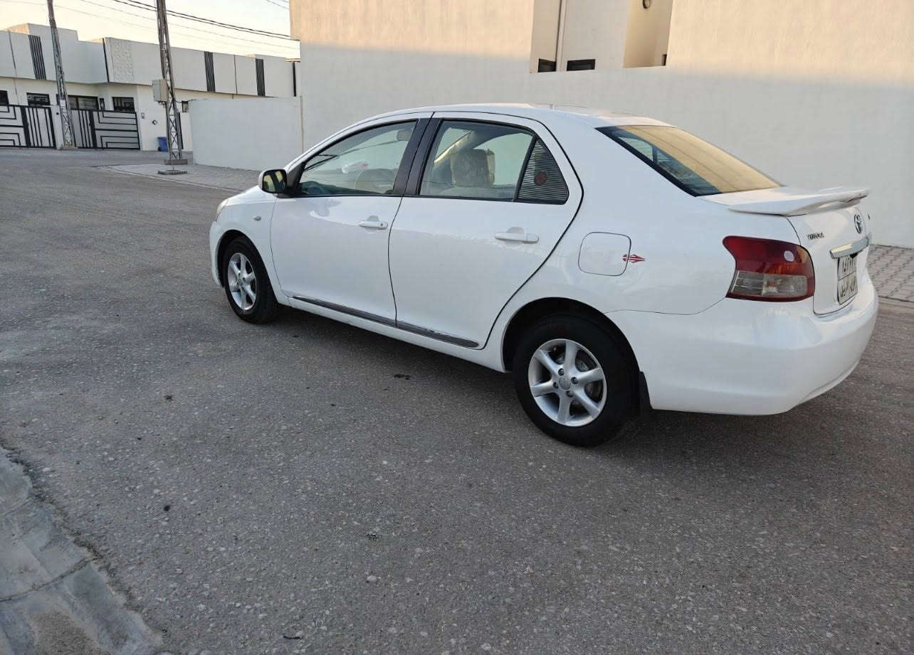 السلام عليكم 
كورلا يارس خليجي مديل 2009 سياره جاهزه كير محرك جديد حداديه جديده تخم تاير تبريد ثلج رقم أربيل تحويل او وكاله مضمونه السياره بيه قطعه صبغ بدون داخل مكان السياره النجف السعر 90 وبيه مجال قليل  الاستفسار اكثر الاتصال على الرقم ***********
