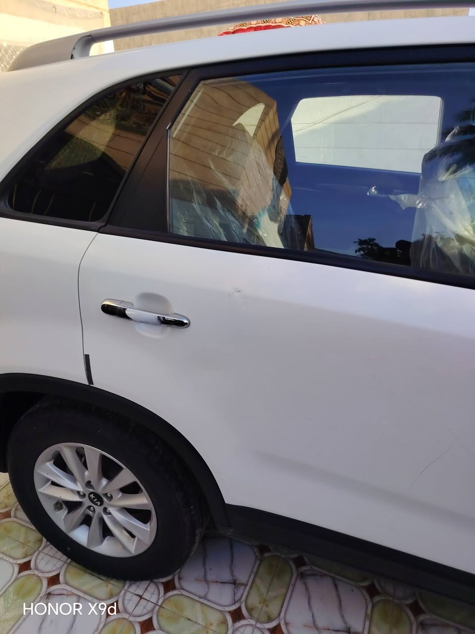 سورنتو ١١ أمريكي مكينه ٦دوش ٧راكب ٣قطع تبريد رقم بغداد الإنكليزي بسمي مكفوله من الصبغ والمعجون عنوان بابل ***********
