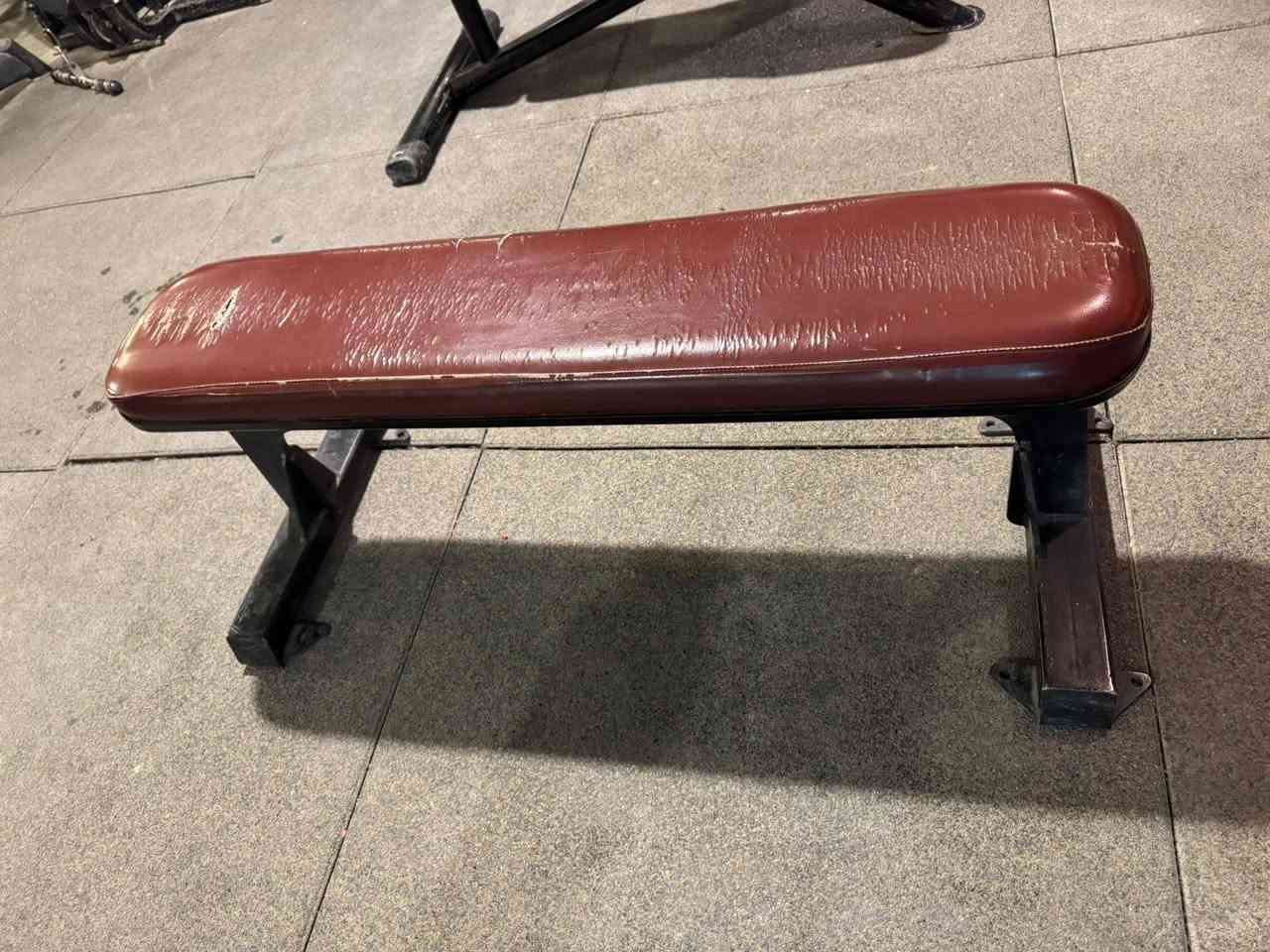 بغداد ***********
اجهزه الصدر
١ بنج جهاز اعلى
٢ بنج همر اعلى
٣ بنج جهاز مستوي جالس
٤بنج همر اسفل
٥ جمع فراشه
٦ جمع جهاز اعلى

اجهزه الضهر

٧ سحب همر من الأعلى
٨ سحب همر متكأ الصدر
٩ سحب همر من الأسفل
١٠ عقله وبرليل
١١ سحب تي متكأ
١٢ سحب تي حر منحني
١٣ باك ارج

بكرات 

١٤ بكره متقابل
١٥ بكره ارضي 
١٦ بكره جالس خلفي امامي 

الاكتاف
١٧ ضغط أكتاف 
١٨ شراكس هز 
١٩ نشر جهاز للجانب 

اجهزه الكيل 
٢٠ كيل لاري
٢١كيل همر مائل 

اجهزه الرجل 
٢٢ هاك باك 
٢٣ دفع ماكنه 
٢٤كيل سيقان خلفي جالس
٢٥ كيل سيقان أمامي 
٢٦ كيل سيقان خلفي نائم 
٢٧ كولف جالس
٢٨ كولف مائل 
٢٩ حماله دبني 
٣٠ سمث 
شفتات دمبلصات 
٣١ سيت دمبلص 
٣٢ شفتات سيت عدل وz
٣٣ شفتات مصاطب أولمبي عدد ٤
٣٤ شفتات حر عدد ٣ عدل وz وشباَك 
٣٥قبضات بكره

مصاطب
٣٦ مصاطب بنج عدد ٣
٣٧ مصاطب دمبلص متحركات عدد ٧
٣٨ ساعد 
٣٩ لف جذع 
٤٠ معده 
٤١ جري عدد ٣
٤٢ أقراص طن ونص
