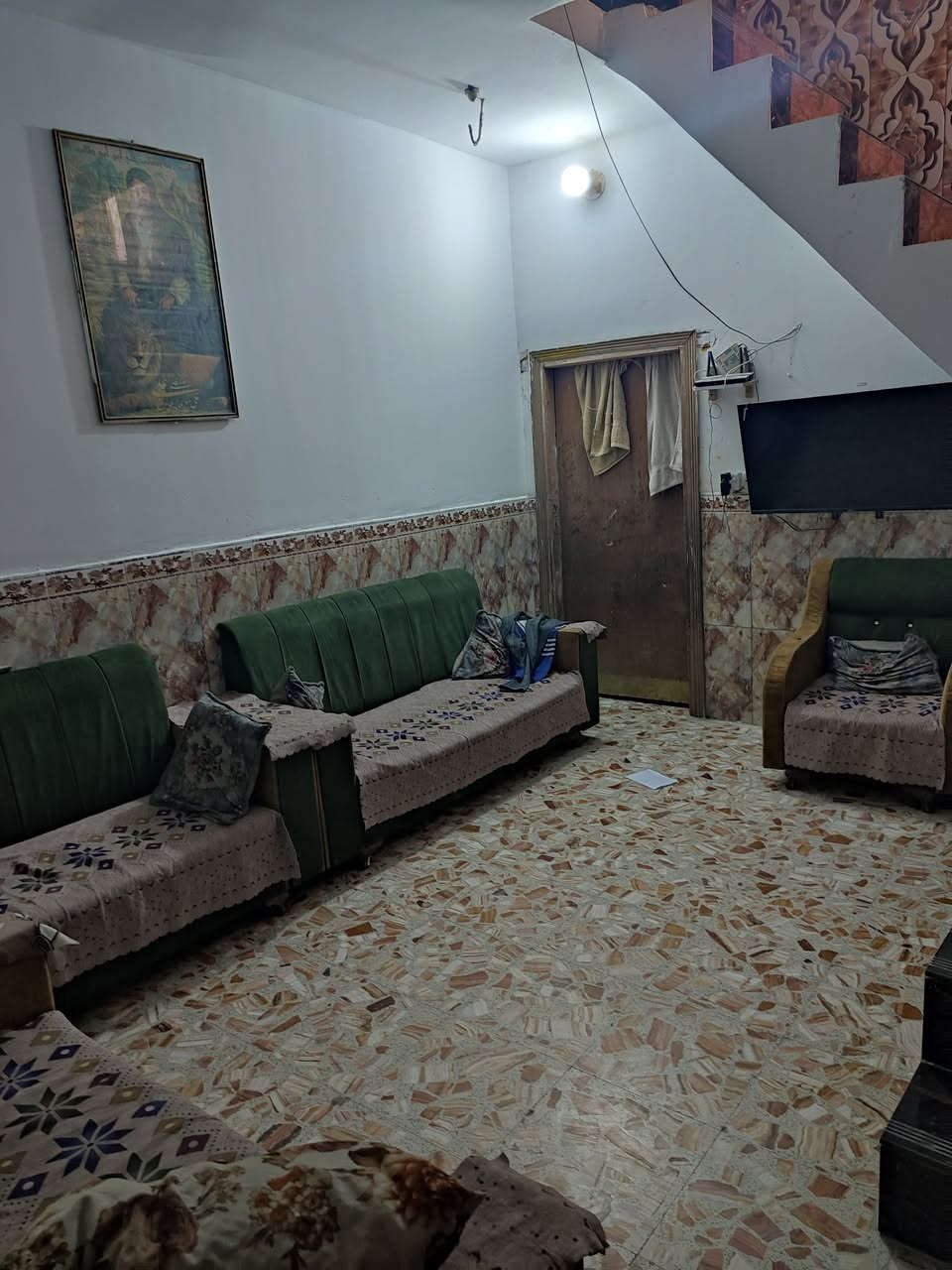 مشتمل للبيع الموقع بكرلي قرب موقف دانه يحتوي على غرفة نوم وكندور ومطبغ ومجمع صحياة السعر 55 وبي مجال


**إذا كنت صاحب هذا الإعلان وتريد حذفه لأي سبب، رجاءا أرسل رسالة إلى الدعم الفني**