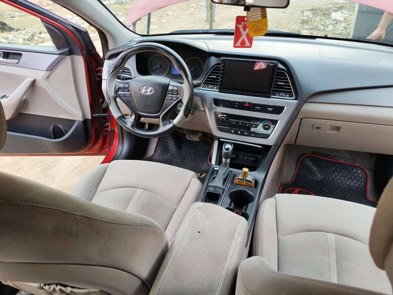 سلام عليكم سوناتا وارد مريكي 2017
سياره جاهزه من مكينه وكير وحداديه ضررها فقط بنيد وباب اب  امريكه وجاملغات رش كلير اثر شخوط بدون حادث  سونار وصور الحادث داخل المنشور   منضومه غاز جدبده  سياره ليبل واحد رقم شمالي تحويل باي وقت سياره بسمنه  

السعر 110 ورقه مراوس ترهم    

المكان بغداد التاجي والعطيفيه  الاتصال ***********
