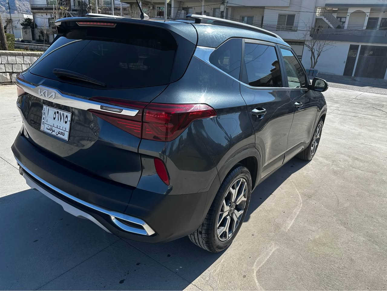 كيا سئلتؤس ٢٠٢٣ مةنةفئست اسلي بة شةرت سةيارةكة رةقةم ناكريت  ٤ بارجةي بوياخة بي زوري بة شةرتي دةحمو ليدران و وركةرةن ٢٨٠٠٠ رويشتوة لوكة سةيارةكة بةسمةو شخالو ٤مود ليخورين دنيايةك مواسةفات بةس سلايت نية لة رانيةم نرخي ٩٦ كةلاو كةميك مةجال 
*********** رانية, السليمانية
