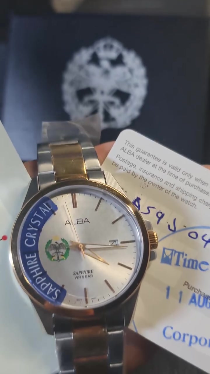 🔥 👑إصدار خاص – إهداء رسمي من الأمن العام 👑🔥

💎 ALBA  – Special Edition | هيبة لا تُشترى 💎

إذا بتدور على ساعة تفرض حضورك من أول نظرة… فأنت أمام قطعة استثنائية مش لأي شخص 👇

✨ ALBA أصلية 100% – جديدة كلياً (لم تُستخدم نهائياً)

🎁 إهداء رسمي من الأمن العام – قيمة معنوية وهيبة رسمية نادرة

📦 كامل المرفقات الأصلية (علبة فاخرة + كفالة + كتيب)

🟡 تصميم فاخر يجمع الذهبي مع الفضي بأسلوب ملكي جذاب

🛡️ زجاج Sapphire Crystal – صلابة ومقاومة خدش عالية

⌚ حركة دقيقة بثبات واعتمادية من ALBA اليابانية

🔥 قطعة تحمل معنى… مش مجرد ساعة
🔥 إصدار مميز لهواة التميز والقطع الرسمية النادرة
🔥 حضور قوي على المعصم يلفت الانتباه فوراً

🚨 تنبيه: هالنوع ما بتكرر بسهولة – فرصة محدودة
🚀 جاهزة للتسليم 
🎁  مناسبة للهدايا الفاخرة 

📩 للحجز الفوري والتواصل – خاص او 0795472588

✨️يرجى متابعة الصفحه لكي يوصلكم كل ما هو جديد ✨️⌚️


**إذا كنت صاحب هذا الإعلان وتريد حذفه لأي سبب، رجاءا أرسل رسالة إلى الدعم الفني**