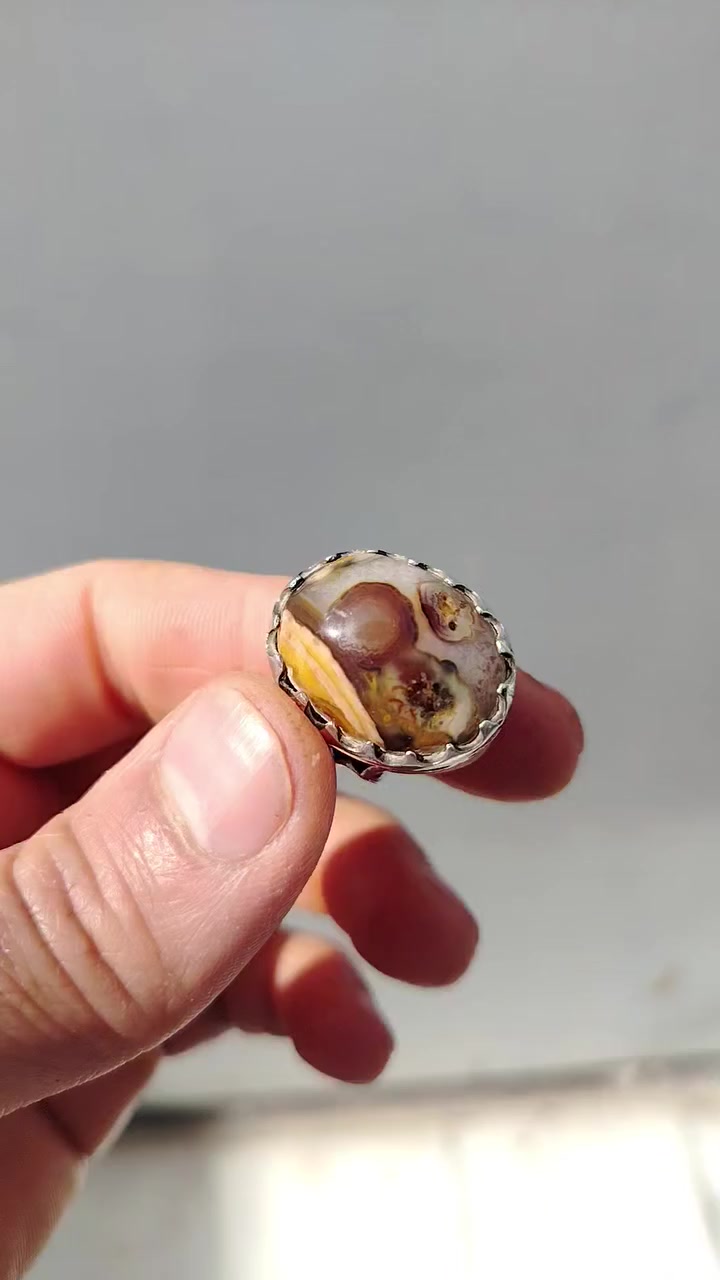 السلام عليكم خاتم فضه صياغه يدوي مكاني بغداد الشعله السعر 45
***********
