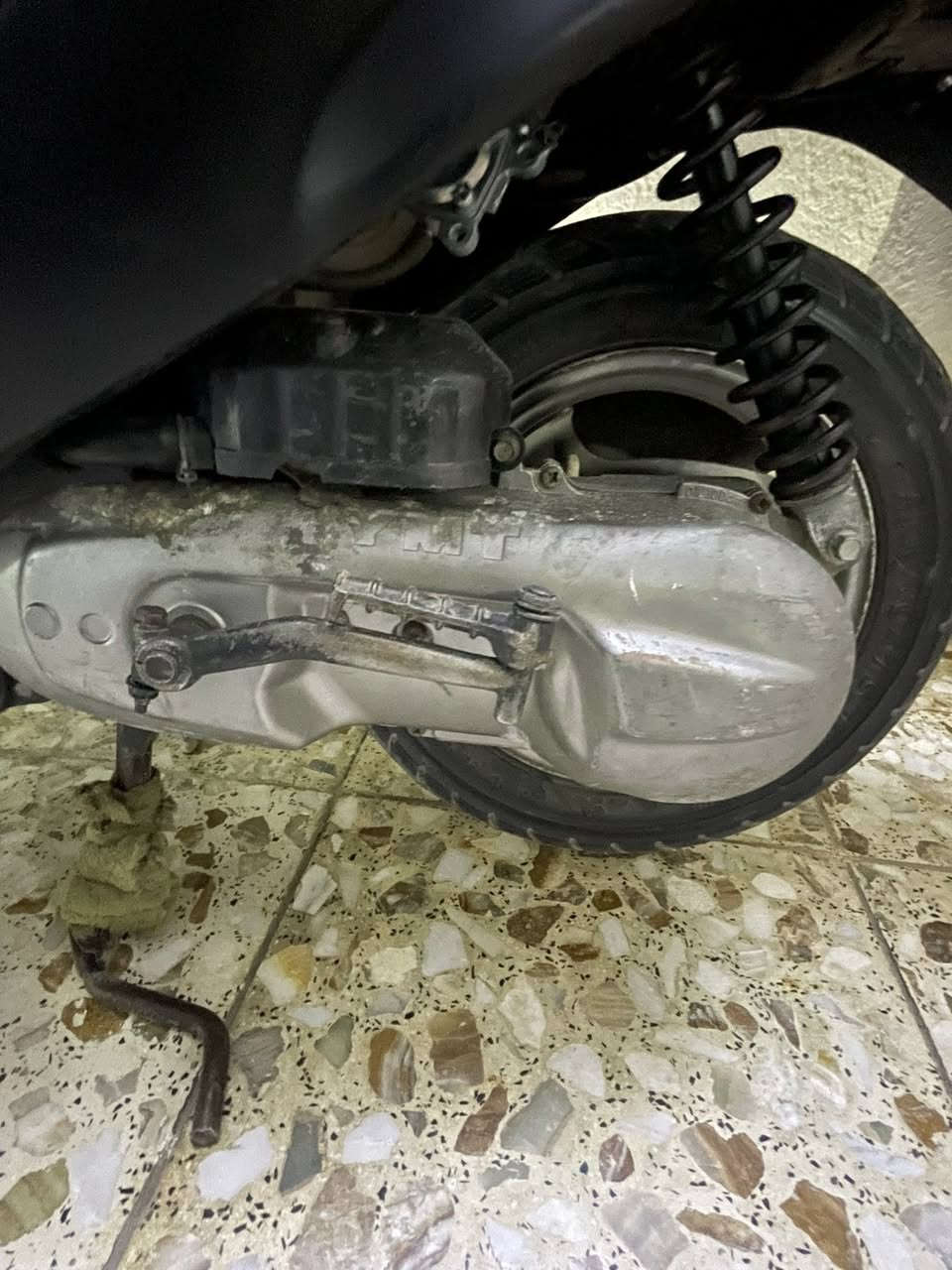 سلام عليكم بيجي 60 البيع دراجه جديده ما ناقصه اي شي سعر خاص
***********
• تعديل
