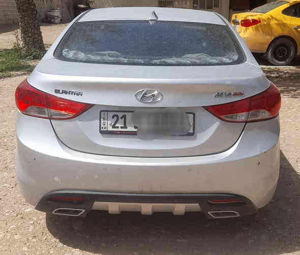 تحية طيبة
النترا موديل ٢٠١٢ سنوية بأسمي شرط التحويل بيها طخات وشخوط وقطع صبغ وجراد بسيط بحواف القمارة ( سونار حاليا ما عندي ) محرك ١٦٠٠ gdi ماشية ١٧٨ الف كيلو مو ميل قابل للزيادة 

شادلها شاشة وكاميرا خلفية 

السعر ٨٨ ورقة بيها مجال قليل جدا جدا العنوان بغداد الكرخ الدورة هاتف بيه واتس اب ***********
