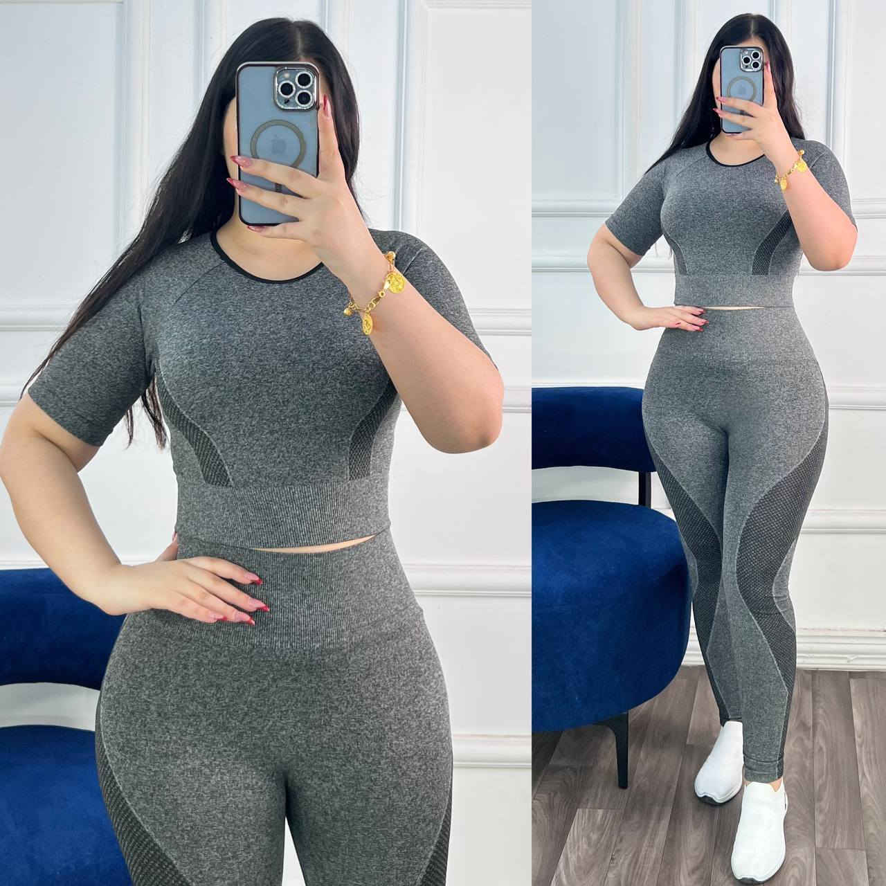 🌸 كوني دومآ متألقة 🌸

أجمل الموديلات 💋 

جديد وحصري ⭕️ الموديل والفصال وخامة القماش شي بداااعة عالفحص 😍😍 

تراك حراري رياضي sports #الاصلي 

تراك حراري رياضي نص درن يساعد على حرق الدهون خامة القماش فانيلة قطن ستريج مطاط فووول ليكرااا درجة أولى #الاصلي 💯💯

القياسات : فري سايز يلبس من وزن ٤٠ الى ٨٠ كيلو ✅

السعر ١٠  الاف  
🚘 يوجد خدمة توصيل لجميع محافظات العراق ٤ الاف 🚘


**إذا كنت صاحب هذا الإعلان وتريد حذفه لأي سبب، رجاءا أرسل رسالة إلى الدعم الفني**