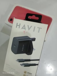 ايفون ١١ • كامل ملحقاتو • عيب خارجي بسيط