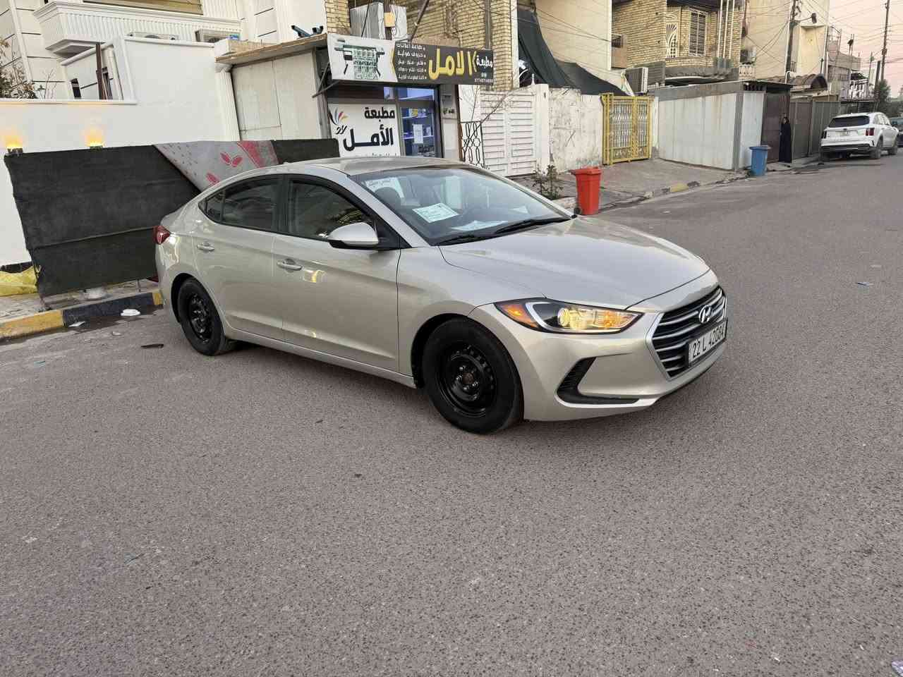 السلام عليكم عندي هونداي النترا موديل 2017 وارد امريكي حادث تخريب جوزه السويج لالغد ولا شاصي صور الحادث بل منشور سياره جديده وجاهزه مابيه نقص برغي مكينه 2000 دوش المرغوبه ما مفتوحه وشرط الفحص والسونار كير ATM المرغوب حداديه وتخم تاير قبل سبوع سويتهن سياره ليبل واحد بدون تبديل رقم اربيل دولي هزه وسنويه جديده ب اسمي تحويل او وكاله 
تبريد ثلج ❄️
تدفئه 🔥
كامره خلفيه 
صندوك كهرباء 
سويجين شركه موجودات 
كبات الشركه موجوده 
بك لايت لد 
مانع انزلاق 
ثلاث وضعيات قياده 
سنتر لوك جهتين 
تحكم سترين جهتين 
حاكيه للاتصالات 
وبعد بيه هواي مواصفات
سياره ماشيه 84 Mi حقيقي وشرط الفحص والسونار مكاني بغداد الرصافه السعر 124 وبيه مجال حق الجيه ***********
