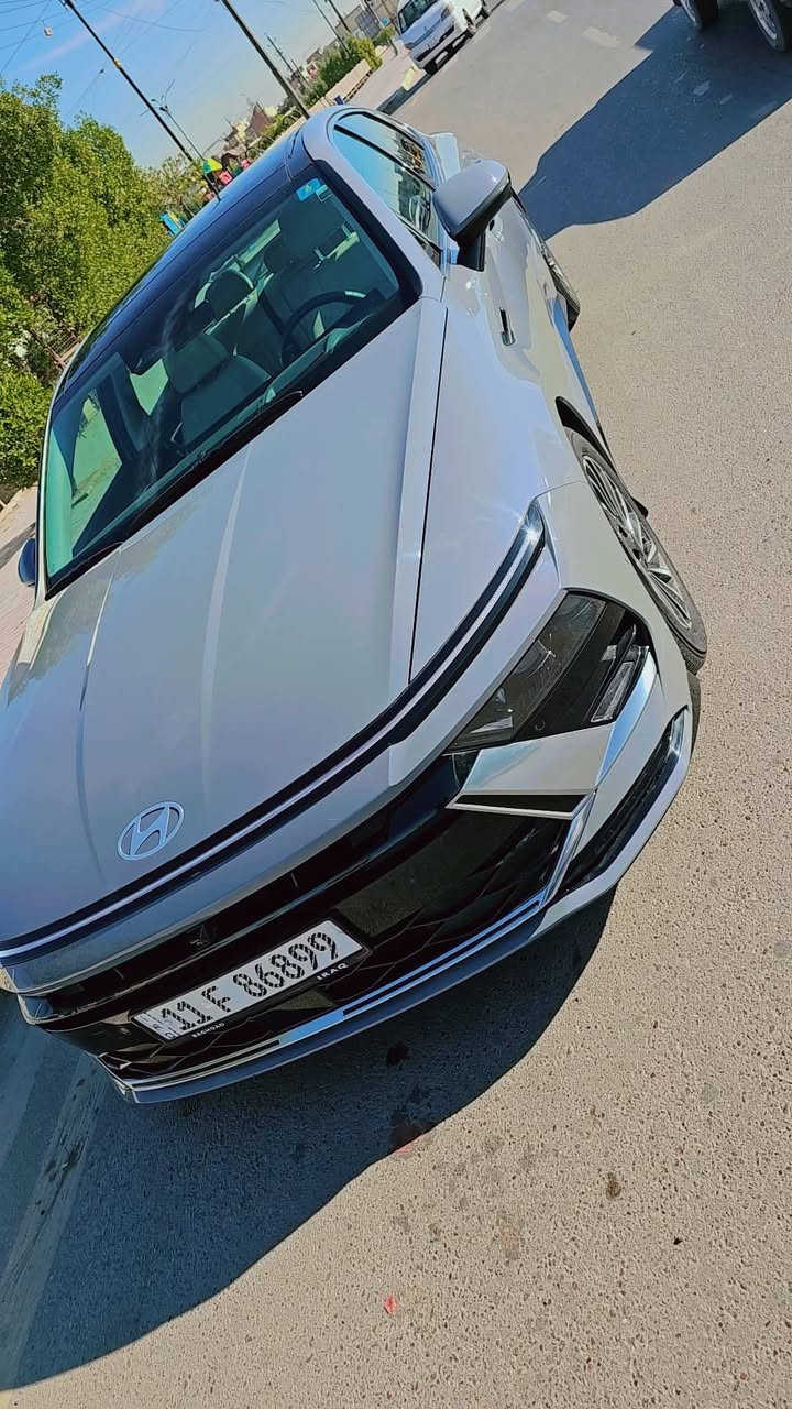 هونداي سوناتا هايبرد لمتد  2025
رادار امامي خلفي 

حساسات على كله السياره 

شاشة عدادات دجتل كبيره متصله

كامره 360 

كامره بألمري 

سايد بريك كهرباء 

كشن ميموري 

نقطه عمياء 

تحكم كشن سائق كهرباء ست وضعيات 

كشنات تدفئة تبريد 

شحن لاسلكي 

مري قلاب 

بارك بالبصمه ترجع وتتقدم عالبصمه

داتا شو تعرض بيانات عالجامه الاماميه 

ماشيه ٧ الف 

بصمات ثنين 

جنطه كهربائيه 
صور الحادث مرفقأ 
تشغيل عند بعد تقدم وترجع بألبصمه 

مبدل جاملغ نفس اللون بدون اي قطعه صبغ 

للاستفسار حيدر العبودي   ***********
