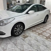 ازيرا • ٢٠١٢ • ٦ سلندر