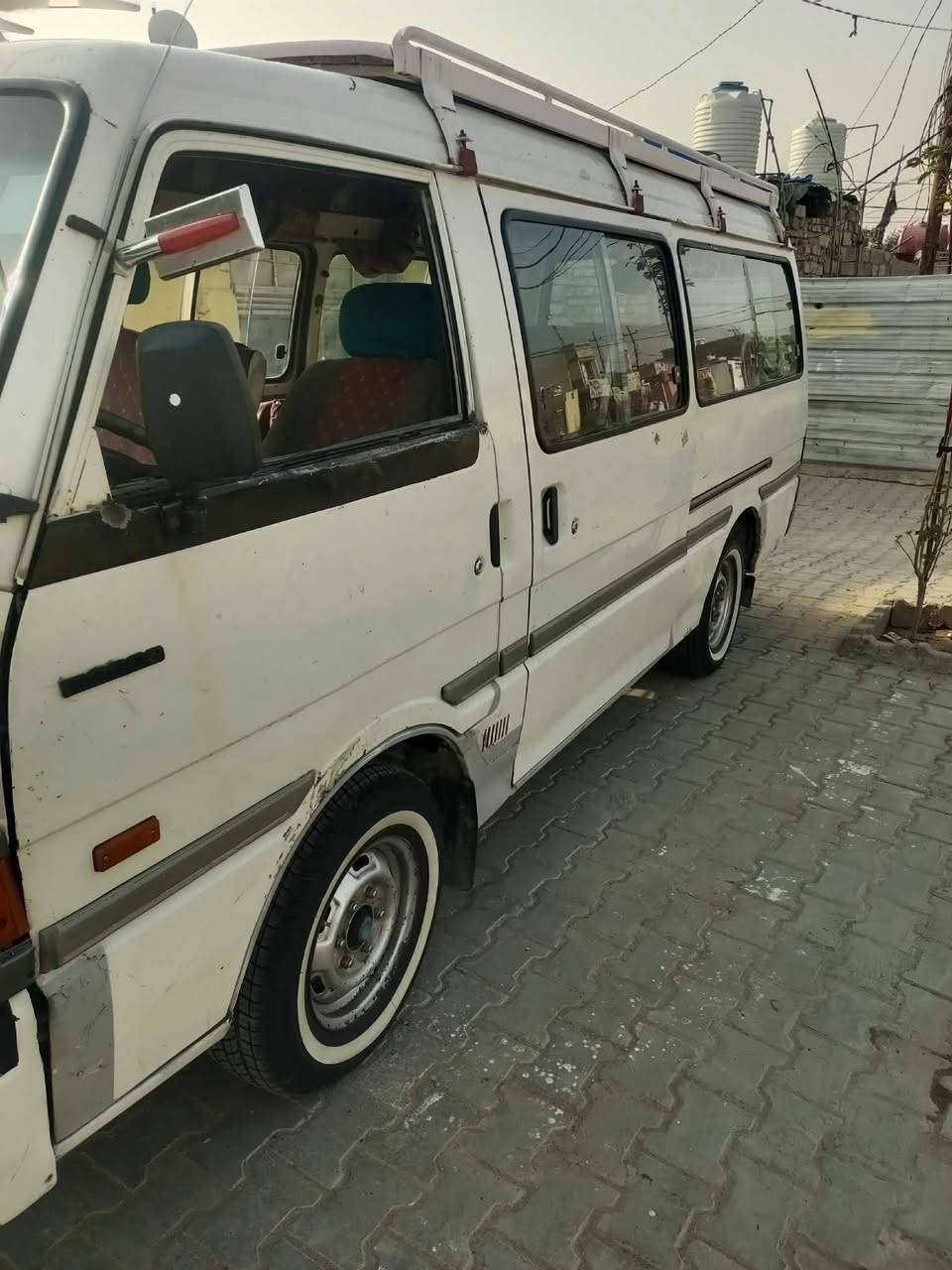 سلام عليكم شباب مازده للبيع مكينه وكير خير من الله 
مديل 93سنويه ل 2028مكان السيار كربلاء حي العسكري خطه حي العامل بيها ونه بل اكسن بس
السعر 53وبيها مجال ملاحضه مكلف بلنشر اتصل ع صاحب السياره ***********
