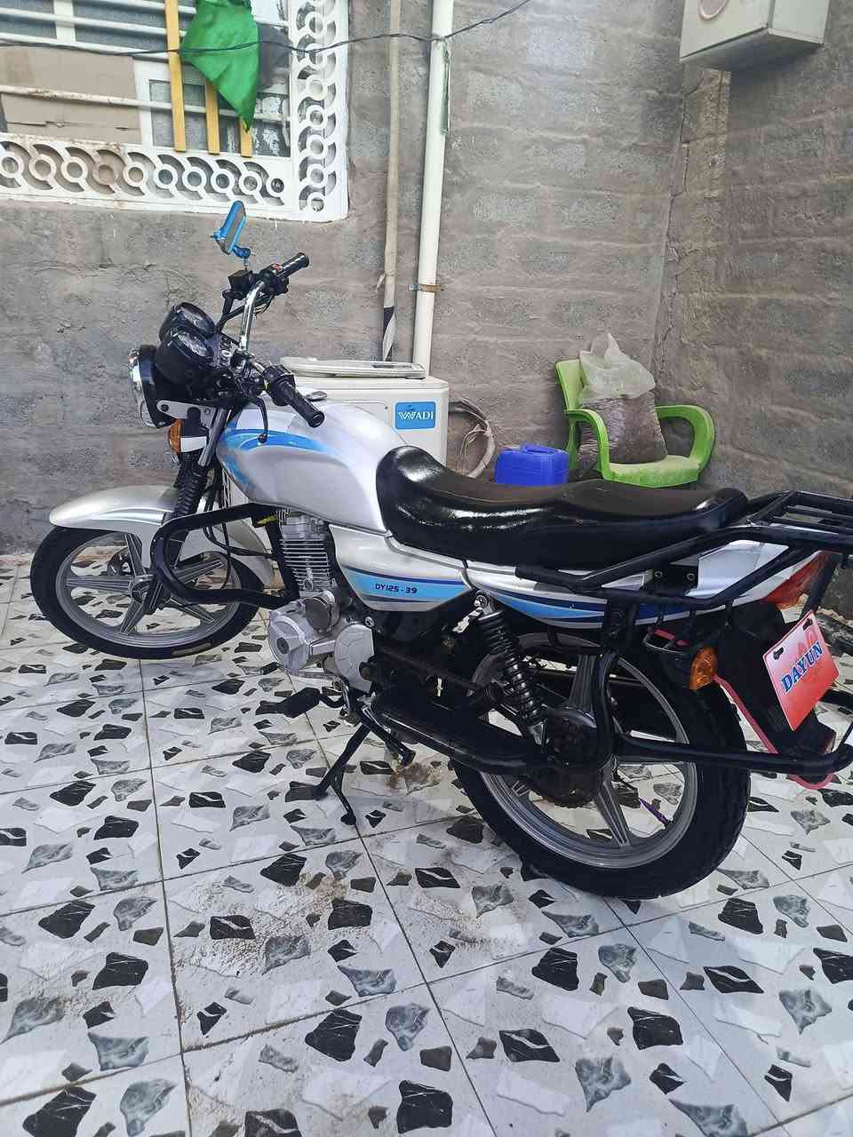 ‏دراجه دايون للبيع
‏موديل 2018 اوراق اصولي كامله 
‏دراجه كل نقص مابيها نضيفه 
‏العنوان كربلاء حي العباس عمود 52 
‏للاستفسار ***********
‏***********
