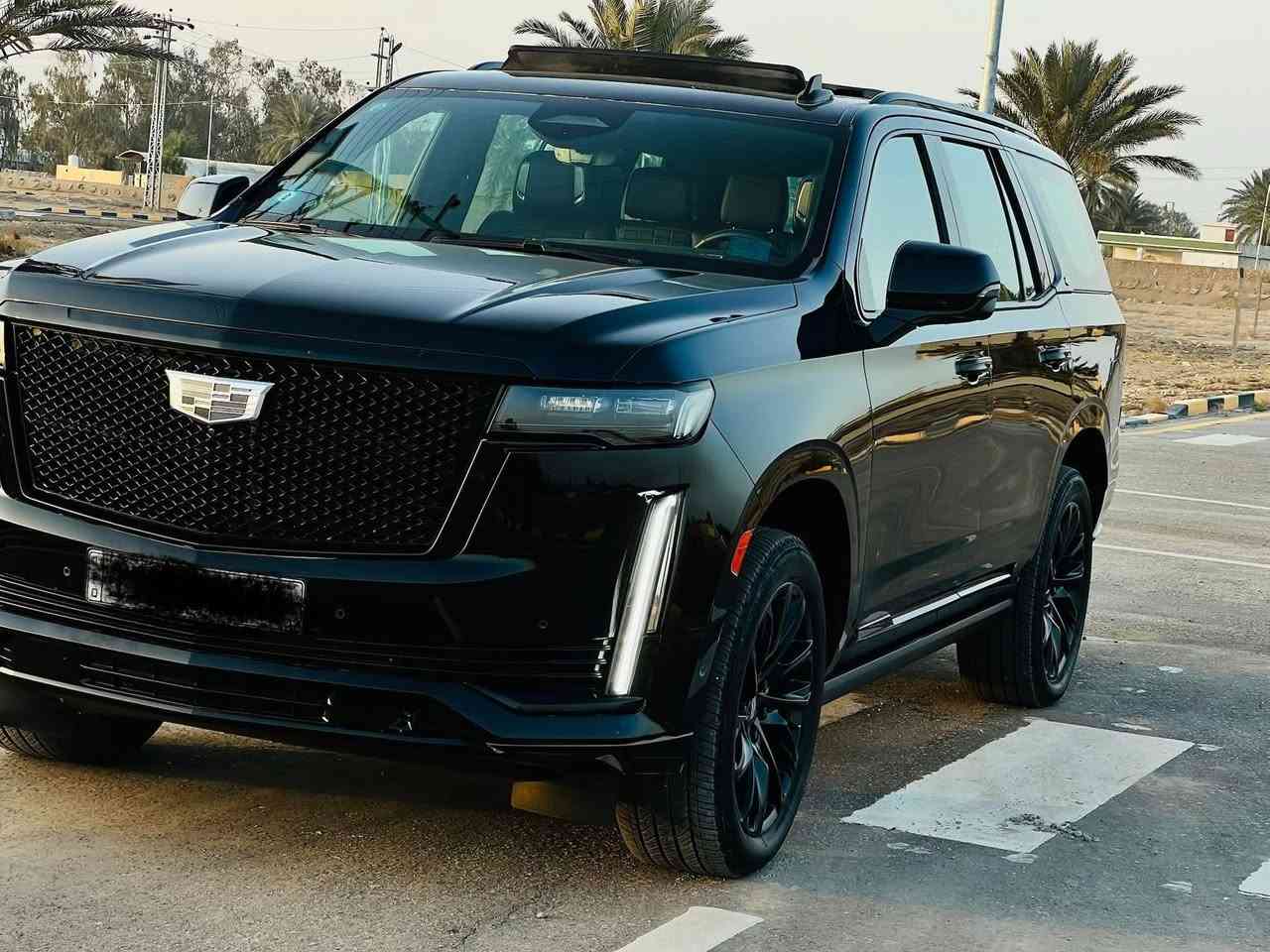 السلام عليكم للبيع كديلاك سكاليد خليجي وكاله المنصور فول مواصفات اسبرسو مساج ماشيه ٥٢ الف  كفاله عامه من بارد وبدي ار ودبل كود سونارها بل منشور عارضها ٧١٠ عنواني بغداد حي الاعلام
***********
