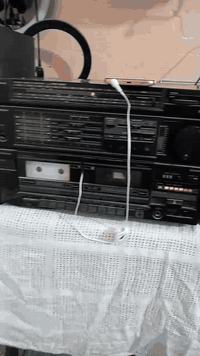 جهازمسجل صناعه هيتاشي راديو شغال اواكس بس. مسجل محتاج قايش، وصوته عالي السعر مع التوصيل ٧٠الف مكاني ميسان المجر ***********
