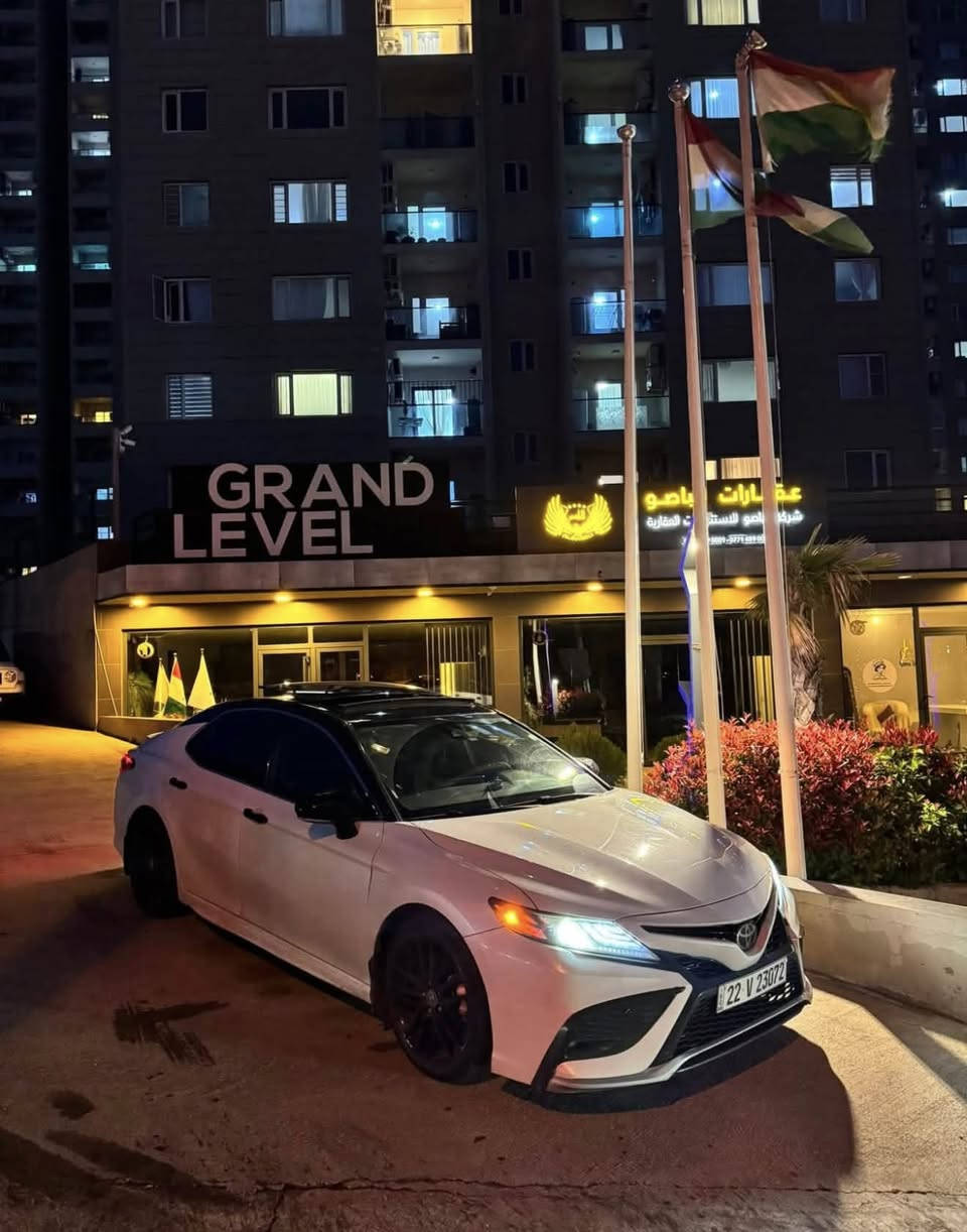 Toyot Camry - XSE (2023 )
- النوع السيارة : تويوتا كامري
-   الموديل السيارة : 2023
-   المواصفات السيارة : XSE
-   المواصفات .....
-   بصمة . بصمة ابواب ( فتحه سقف پانوراما )
-   كشنات جلد ، كشنات هيتر ، دواخل اسود
-   شاشة كبيرة ، كاميرة خلفية وبعد
-   المواصفات معروفة يعني فول Xse
-   ضرر السيارة : ١ قطع صبخ
-   بولند صبخ + ابرباك ستيرن سيستم شركة
-   بدون دواخل و بدون شواصي
-   محرك ٤ سلندر محرك بشرط كير بشرط
-   مكان السيارة : دهوك
-  الهاتف : 0750.400.15.25


**إذا كنت صاحب هذا الإعلان وتريد حذفه لأي سبب، رجاءا أرسل رسالة إلى الدعم الفني**