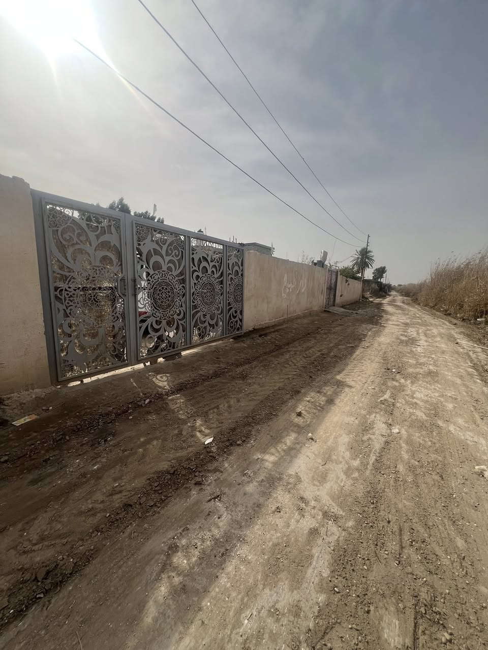 السلام عليكم قطعة ارض مع بيت زراعي سند 25 المساحة الكلية 2000متر حي الزهراء للاستفسار الاتصال ع الرقم 

‭0781 553 9397‬

‭0774 653 4723‬
