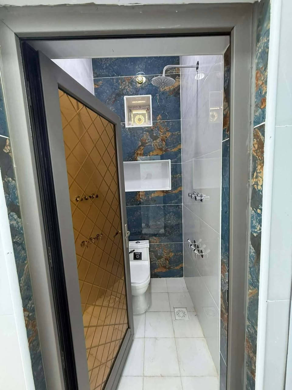 🔥لا تفوت الفرصه 🔥 #تابع🧷
بيت100متر طابق ونص #vip للبيع شغل درجه اولى شغل هندسي

حي النداء #شارع مجمع بيتي موقع البيت جدا مميز ❄ يبعد عن الشارع المجمعات 100 متر فقط فرع رئيسي

يحتوي على #غرفه عدد 2
صاله مطبخ استقبال حمامات خارجيه وداخليه

البيت  🌌🌠

السعر 112 مع المجال جديد ما مسكون

للاستفسار ***********سيد محمد
