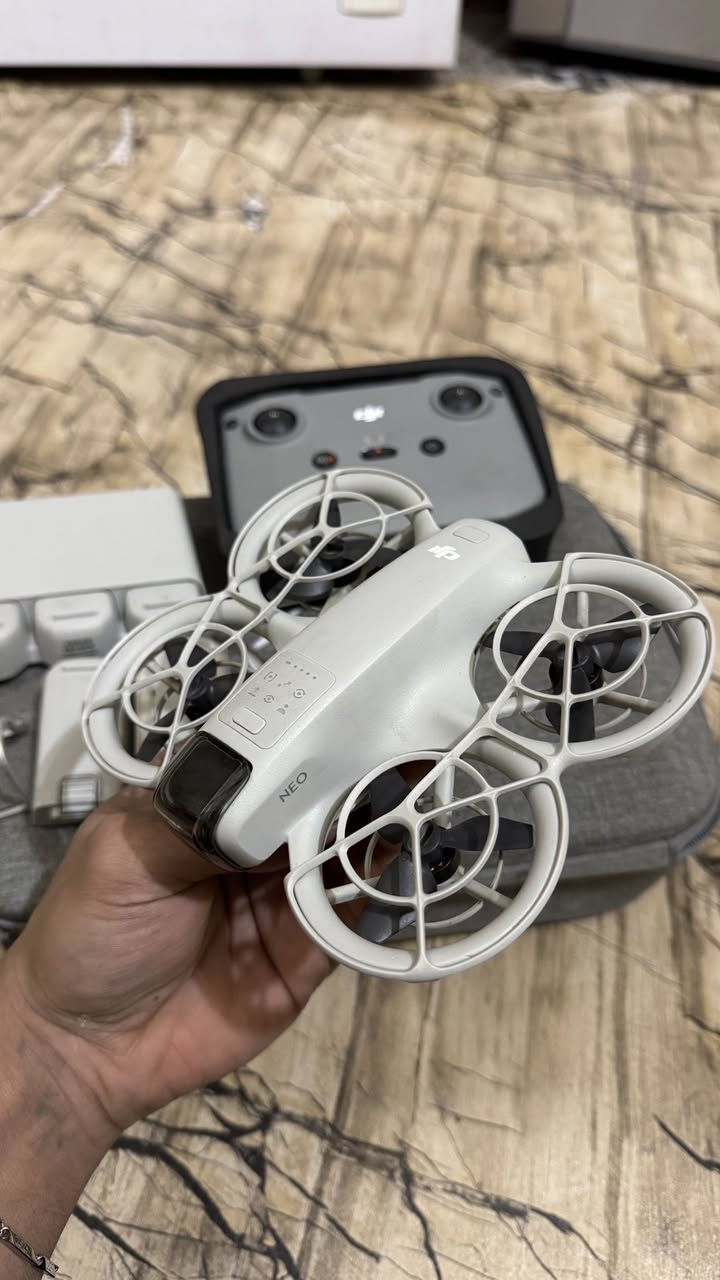 للبيع طائرة درون DJI Neo من شركة DJI
الطائرة نظيفة جداً واستعمال خفيف وجاهزة للطيران.

الموجود وياها:

4 بطاريات

3 بطاريات جدد مشحونات فقط مرتين

شاحن بطاريات

جوستك (ريموت)

إضاءة

حامي كمبل

جنطة خاصة بالطائرة


**إذا كنت صاحب هذا الإعلان وتريد حذفه لأي سبب، رجاءا أرسل رسالة إلى الدعم الفني**