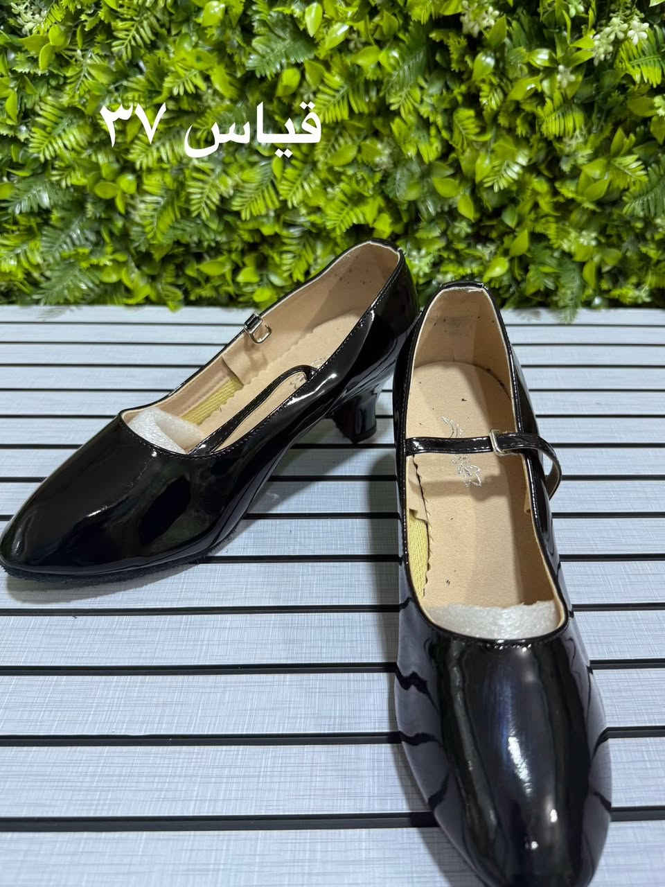 احذية نسائية يوجد خدمة توصيل لجميع محافظات العراق للاستفسار اكثر التواصل عبر الواتساب على الرقم *********** او عن طريق الصفحة
