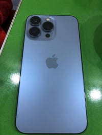 ايفون ١٣ برو • ١٢٨ گيگا • بطارية ٨٤٪