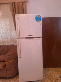 مكلف بالنشر ثلاجه للبيع سعرها ٧٥ اتصال عل رقم 07706434479