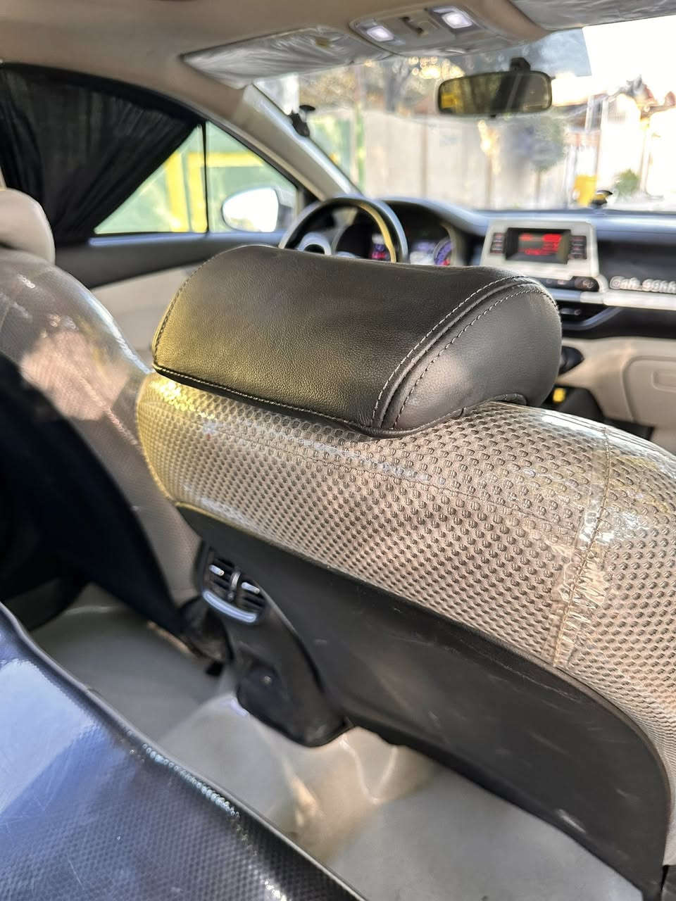 سلام عليكم 
زوج تجاوي جلد اسود طك الكارتون 
مكاني النجف 
*********** متوفر واتساب 
توصيل موجود جميع المحافظات
