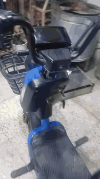 سلام عليكم دراجة حجم 14 الريان
احسن شركة حالياً بالدراجات الشحن
الدراجة جديده الله شاهد كلشي ما بيه صارله تقريبا 26 يوم من طالعه من الشركة الدراجة بصمة 1 وسويج1 لايت عالي ناصي امامي خلفي اشاير هورن كلهن الكهربائيات
كلهن شغالات بيه نضام P يعني تدوس بريك يلة تمشي 
السعر (275 وبيه مجال)
مكاني بغداد مدينة الصدر 
شراي اتصل (***********)
