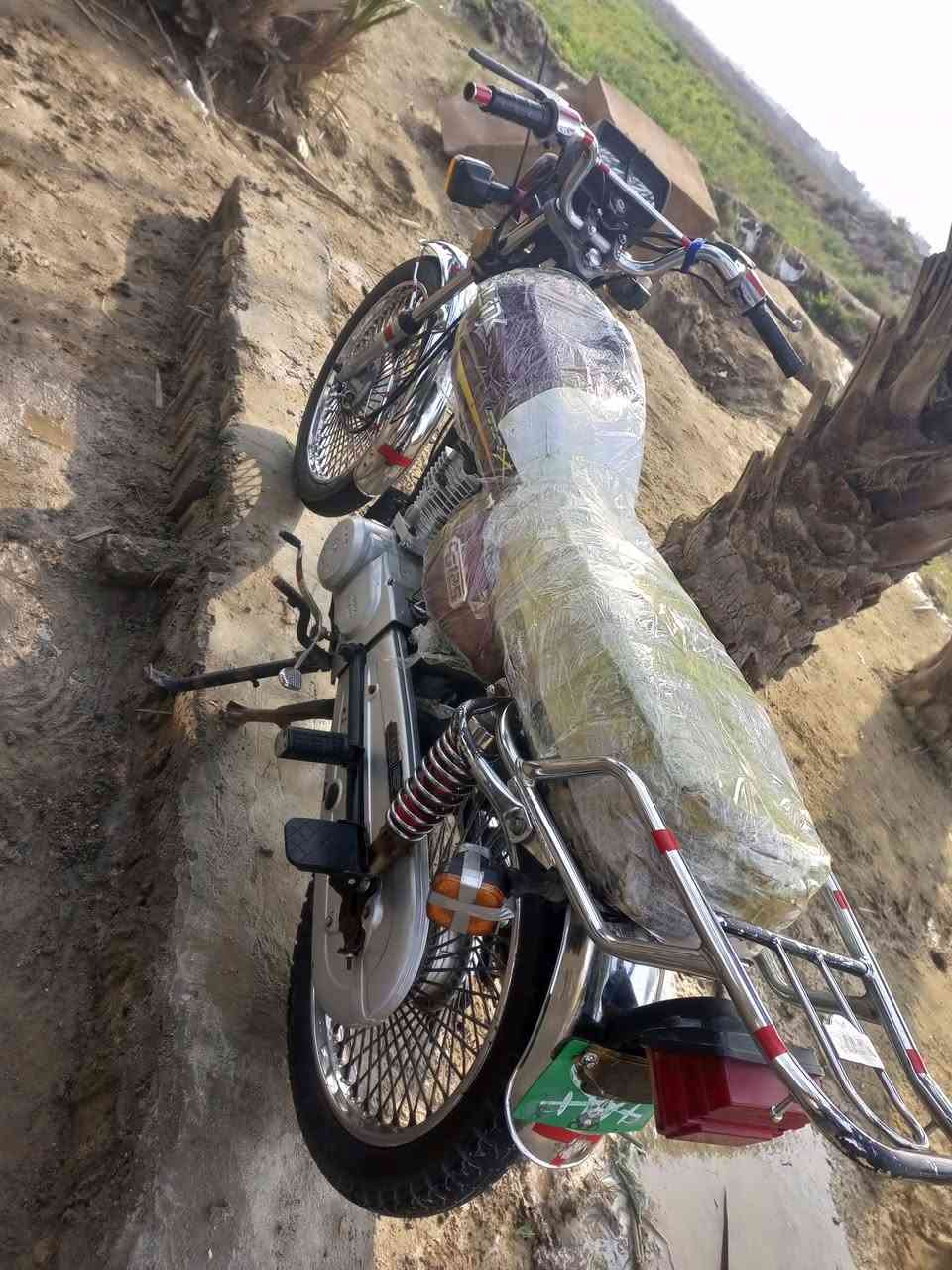 البيع تايكر موديل 2022 اوراق سعر 550 عنوان الدوانيه الحمزه شرقي ***********
