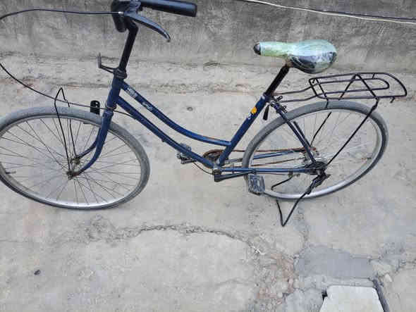 النيلي حجم 26 يرادلة فقط جاملغات نضيف جدا السعر 70 اوبي مجال 

الدباب حجم 26 يرادلة فقط جاملغ خلفي و دواسة مال بايدر ميكلفن الفين دينار نضيف جدا السعر 120 اوبي مجال 

الازرق حجم 26 يرادلة فقط بريكات نضيف السعر 55 أوبي مجال 

المكان بغداد السيدية للاتصال على *********** الخط أو على الواتساب 

(((بيع مستعجل)))

ملاحظه اذا تشتري أكثر من واحد ينزل من الأسعار 

كعرهن كليتهن اب 250 اوبيهن مجال 

ا
