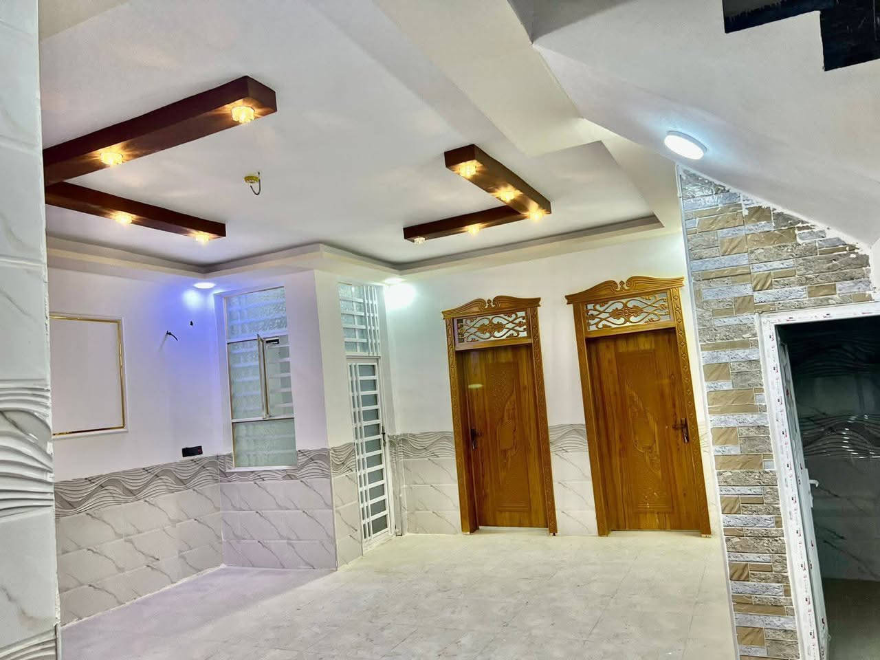 150 متر للبيع طابو زراعي سند 25 قرار محكمه
عنوان البيت نجف مقابل ملحق قرية الغدير
بسعر 55 وبي مجال
للاستفسار اتصل على *********** أو مراسله واتساب
