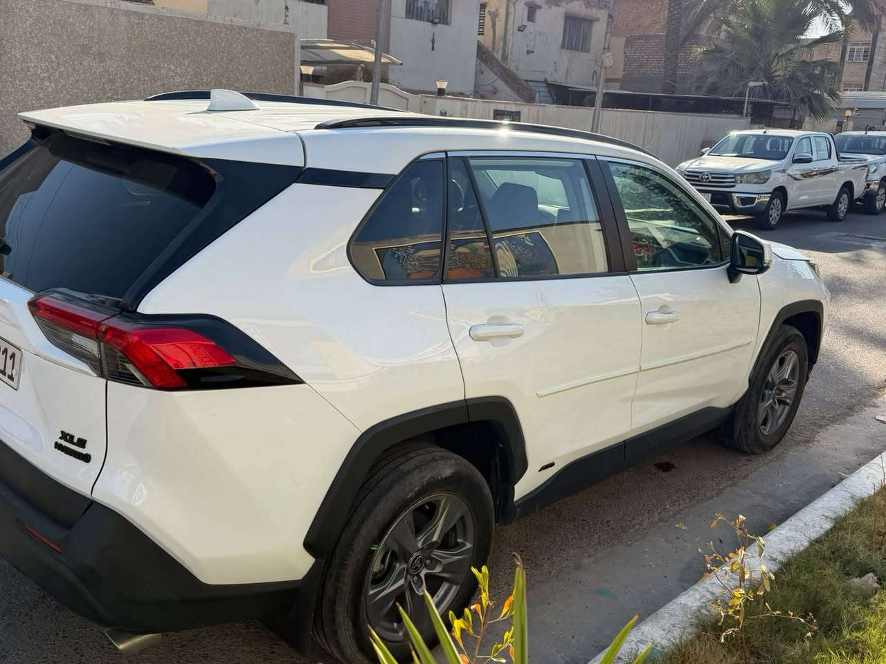 Xle hybrid 2024 وارد 
فول مواصفات السيارة

بصمة
دفع كلي AWD
نظام الصخور بيها
تحكمات قيادة eco normal sport
كشنات تدفئة 
ستيرن تدفئة
شاشة تدعم ابل كار بلاي واندرويد لاسلكي
رادار امامي
رادار جانبي
نقاط عمياء
تحذير اثناء الرجوع
صندوك كهربائي 
بانوراما
مثبت سرعة 
شاشة دشبول دجتال
حادثها برقم الشاصي موجود ضررها بسيط والجاملغ الاصلي موجود بي شك بسيط على كد نص اصبع

للاستفسار ***********

السعر 270$ وبيها مجال
