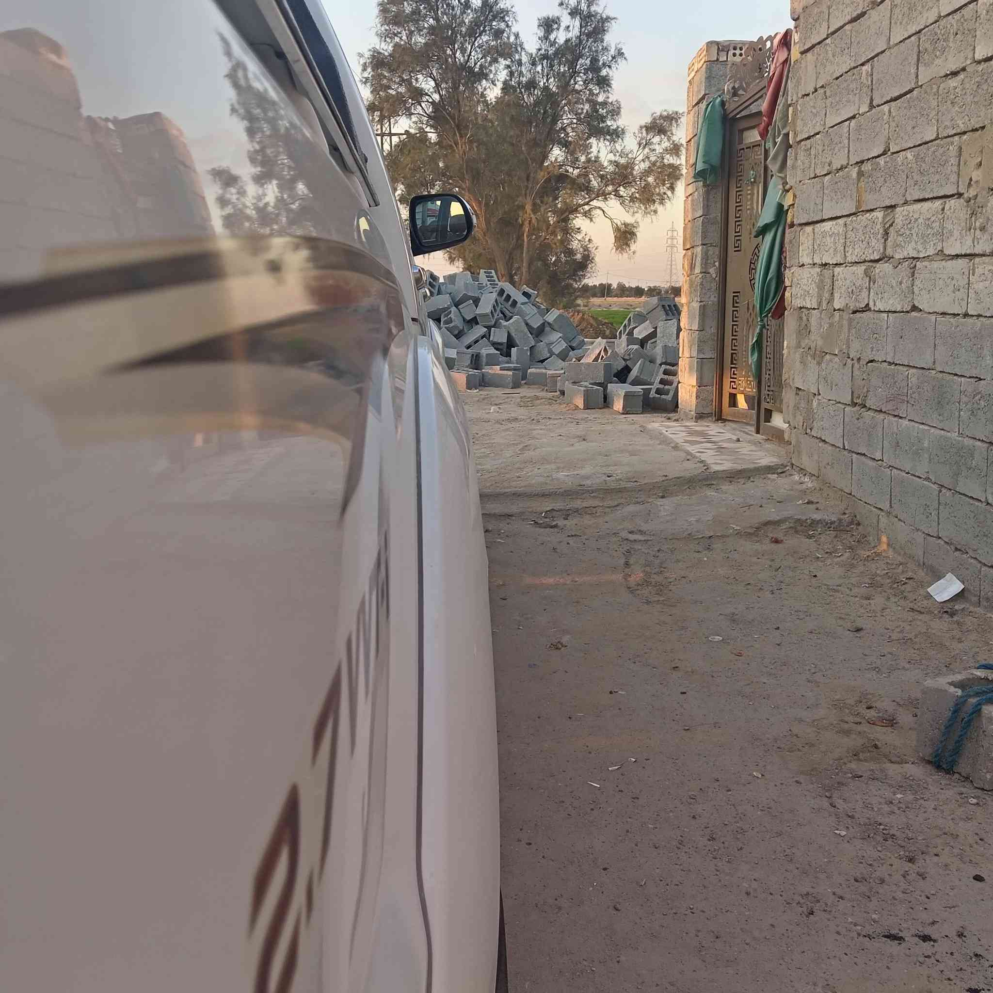 السلام عليكم للبيع فورويل مديل 2014كير تماتيك مداور ثاني يوم رقم كليزي مكينه جديد  المكن نجف الاستفسار رقم الهاتف ***********
