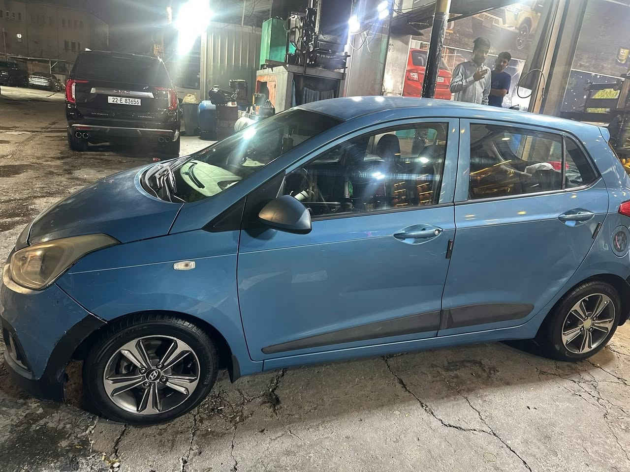 لاحد يجي يكسر بحاجة غيرة الي دينشرون ارخص اقل شي قطعتين صبغ بسيارتهم اني قطرةمابيها
هونداي اي تن i10  موديل ٢٠١٥ بغداد باسمي جديده جاهزه تبريد ثلج صدر جديد تخم تاير باتري جديد كولها جاهزه ماشيه ٩٠ الف كيلو مابيها ولا قطره صبغ ولاحادث خليجيه  بس بيها طخات بسيطه يحتاجن تعديل بارد شاشه كامره تحكمات ستيرن  السعر ٩٢ ورقه وبي مجال للاستفسار ***********
