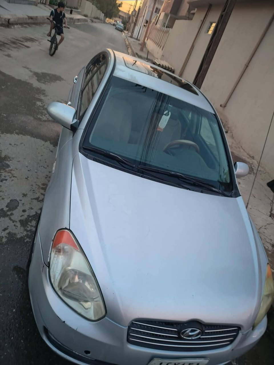 اكسنت 2009 كوري(92) ورقه
السياره شوفت عينك
فول موصفات 
محرك 14
كير اتوماتيك
جام كهربائي
تبريد
فتحت سقف (سلايت) 
شرط تحويل  /موصل جانب الأيسر
***********
