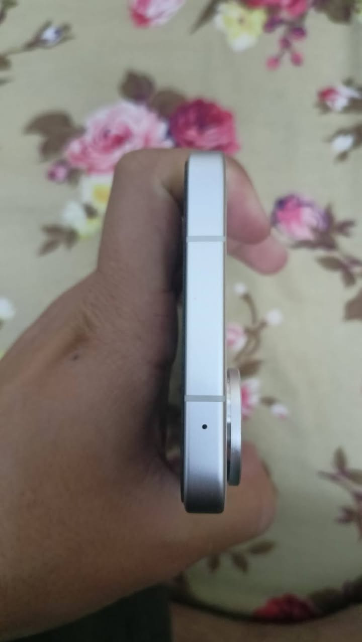 السلام عليكم
بوكو F7 512 للبيع او مراوس ب ايفون
شخط ما بي 
غراصه كامله ويا 4 حافظات+ حماية عدسات
مكاني التاجي على الشارع العام


**إذا كنت صاحب هذا الإعلان وتريد حذفه لأي سبب، رجاءا أرسل رسالة إلى الدعم الفني**