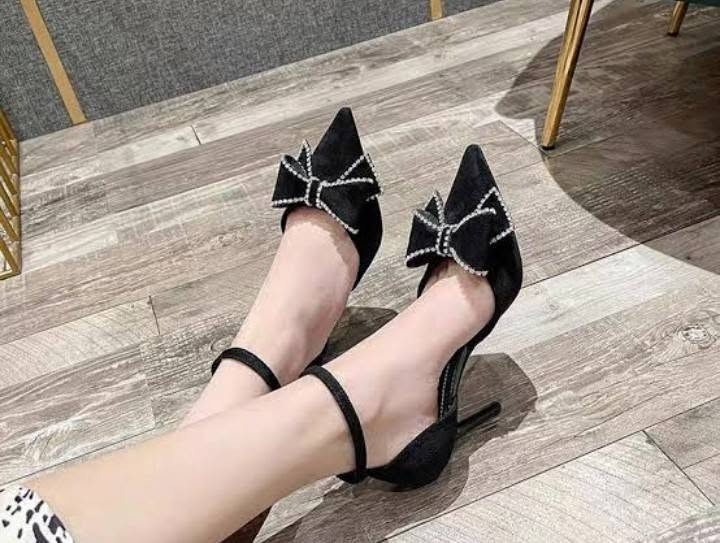 حذاء مناسبات جديد قياس 36السعر 15


**إذا كنت صاحب هذا الإعلان وتريد حذفه لأي سبب، رجاءا أرسل رسالة إلى الدعم الفني**
