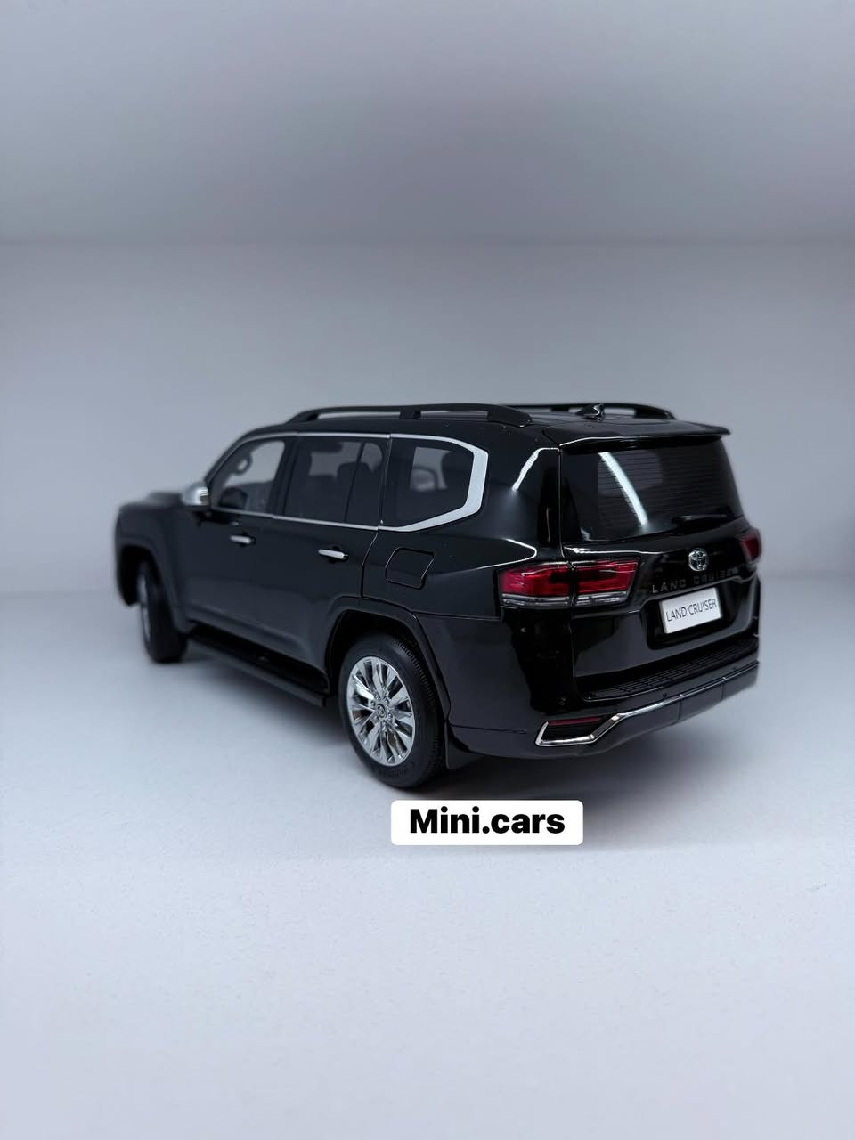 Toyota Land Cruiser LC300 2024

Brand: LCD
Scale : 1/18

 (free delivery inside Erbil)

WhatsApp: +9647504702207

‎التوصيل لجميع مناطق اربيل مجانا

‎گەیاندن بەخۆرایە بۆ ناو شاری هەولێر
