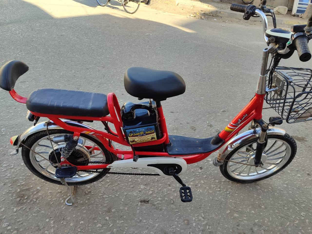 باسكل شحن جديد حجم 20 كامل مكمل باتريات4 ليوم مشدودات بعدهن مامستخدمات كهربائيات شغالات كلهن تايرات جدد شد ليوم ثنينهن بريكات شغالات 
مكلف بلنشر
رقم ***********
شراي يتصل عل صاحب باسكل
