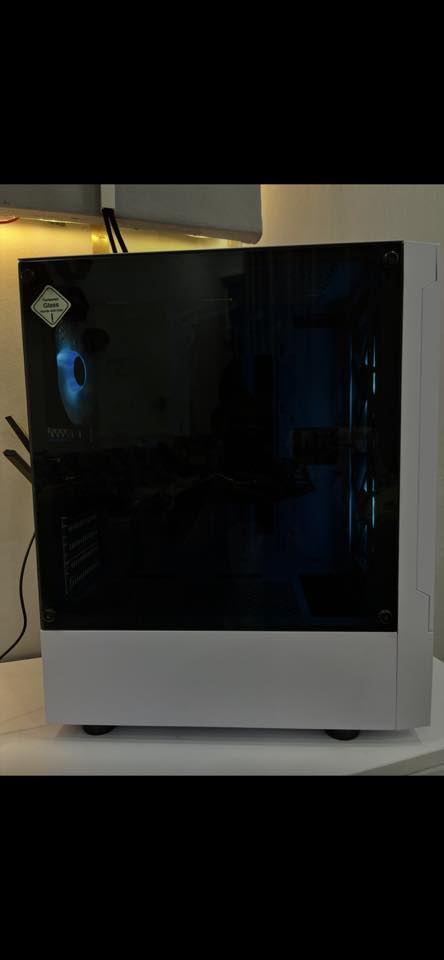 سلام عليك تجميعة جديد بة 290 الف بدون كرت
معالج رايزون 5 2600 
رام 16   (8*2 ) تردد 3200 
هارد 256 ssd    M.2 
بور سبلاي 550 واط 
كيس ار جي بي 3 مراوح 
وياهة كرت هدية 1050 فيك مجرد يعرض صورة 
الغراض كلهن جدد موجودات الكراتين مستعملات عندي اقل سبوع غرض البيع اريد اخذ لابتوب 
مكاني بغداد دورة مهدية الثانية 
استفسار واتساب *********** 
السعر قفل اخوان 290
