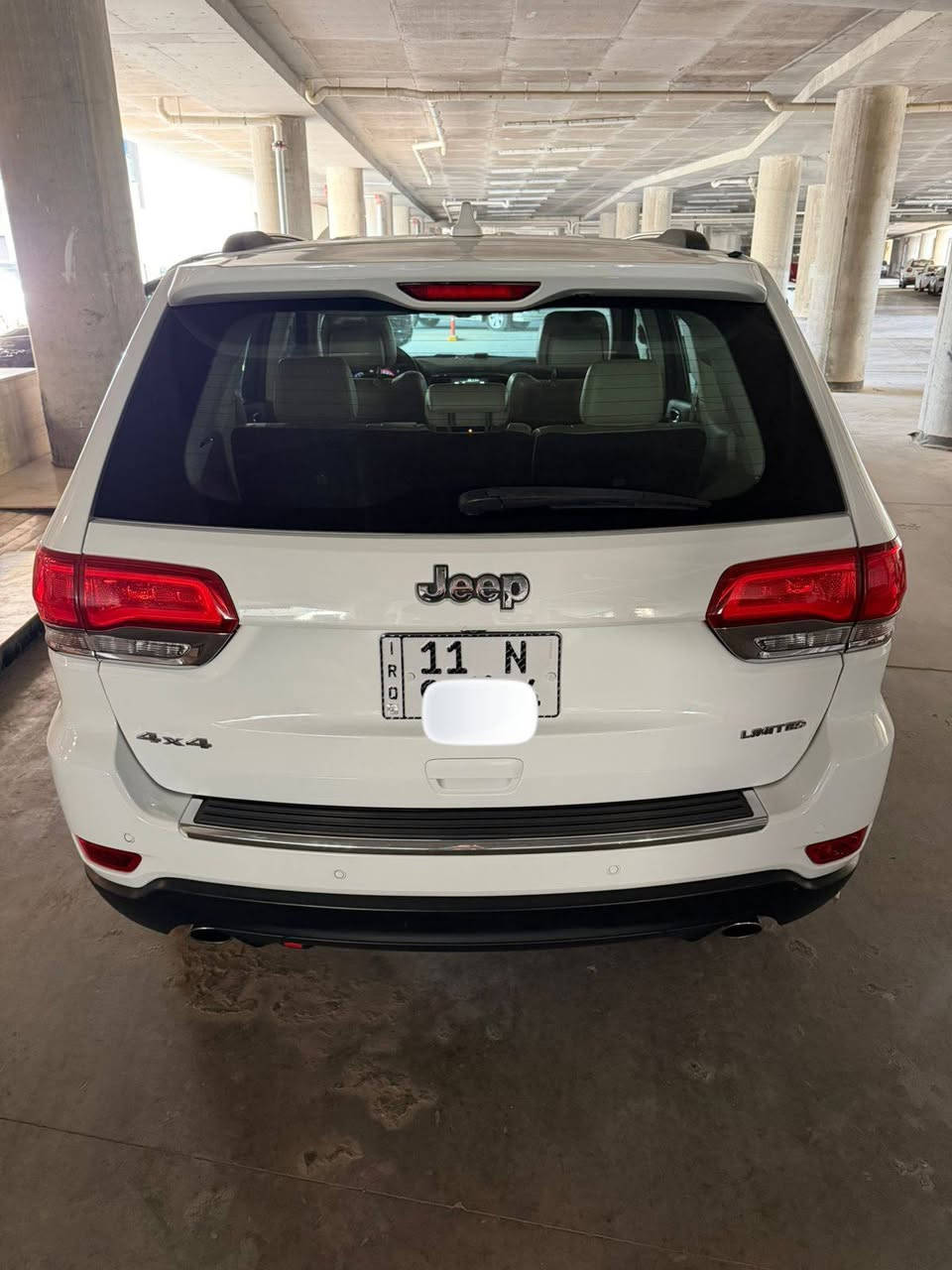 السلام عليكم: جيب لميتد خليجي وكاله العرصات 2014 اللون ابيض ماشيه 62 الف ميل (مكفوله من الصبغ عدا ركن دعاميه خلفيه وربع اماميه وبيهه مكانات بارد واكو تكحيل كارت ) فول مواصفات/ بانوراما/شاشه كبيره/جكات/ كامره/ حساس/ كشنات كهرباء/كشنات جلد/ تدفئه بالكراسي والاستيرن/جنطه كهرباء/وباقي مواصفات لمتيد معروفه/السعر المطلوب 228 ورقه وبيهه مجال بسيط للاستفسار على الرقم *********** مكان السياره المنصور بغداد, العراق
