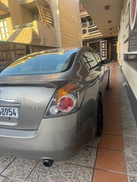 التيما 2007 رقم بغداد الدولي  نضيفه عله ايدي  للتفاصيل 07805137735