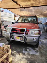 اخوان باجيرو 2007 محرك 3000 بدون ضربه بدون صبغ بدون معجون فقط بيها جرا...